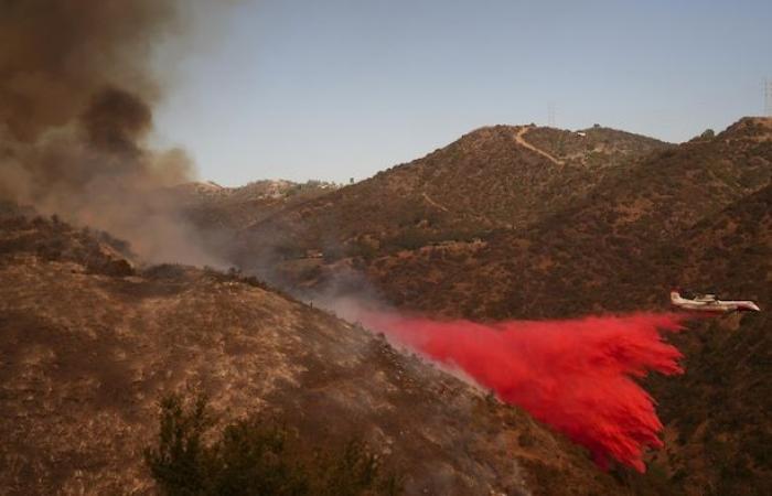 Los incendios se extienden a Los Ángeles, amenazados por el regreso de los vientos violentos