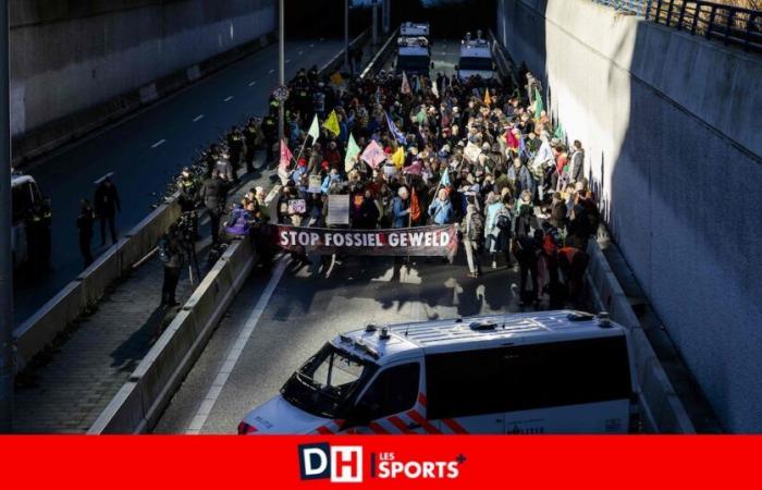 Autopista bloqueada durante varias horas, cañones de agua y cientos de activistas detenidos durante una manifestación en Países Bajos