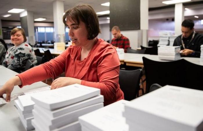 Ayuda para etiquetar los libros del Cégep de Trois-Rivières