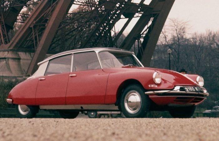 ¡Estos 10 coches que permanecieron en el catálogo de una marca hasta por 65 años!