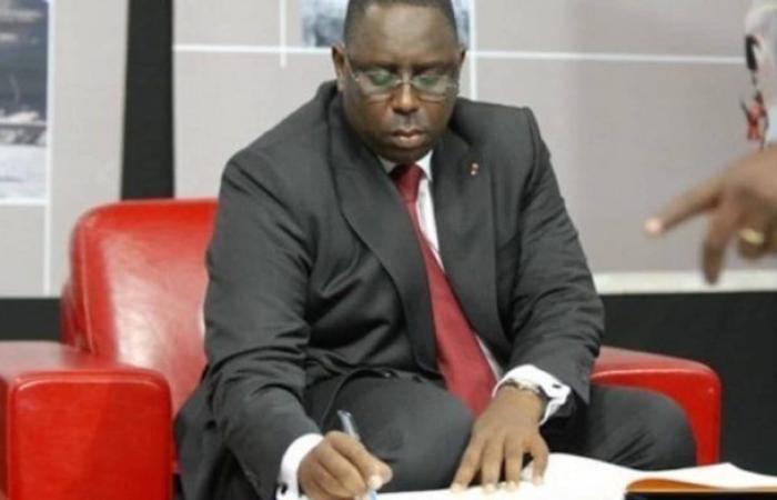 Macky Sall entra en el negocio y crea su propia empresa