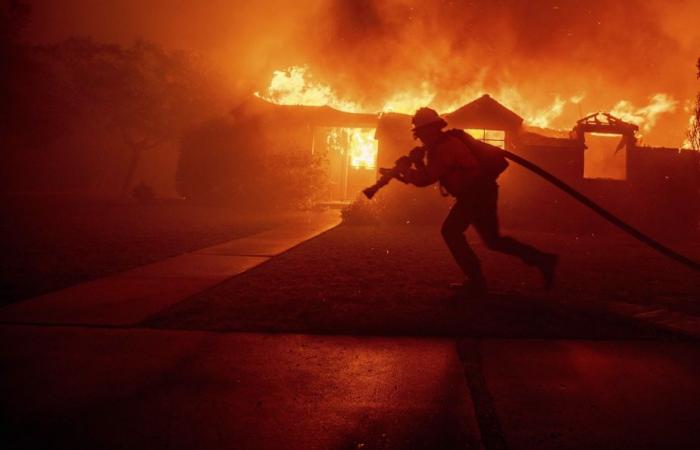 Incendios en Los Ángeles | Ayuda de los bomberos canadienses, un “recordatorio de nuestra soberanía”