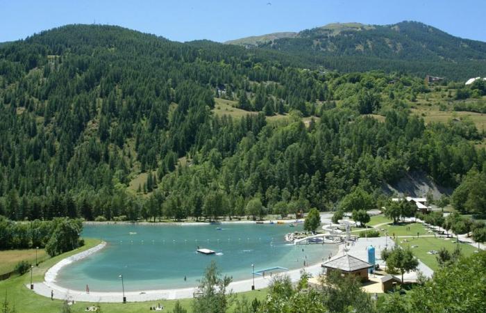 “¿Vamos a prohibir los coches y vamos a poner antenas de retransmisión?” El enfado de los amantes de la montaña contra estos pilones de 30 metros