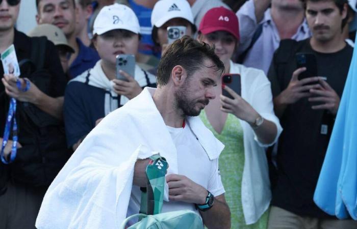 Stan Wawrinka sale del Abierto de Australia en primera ronda