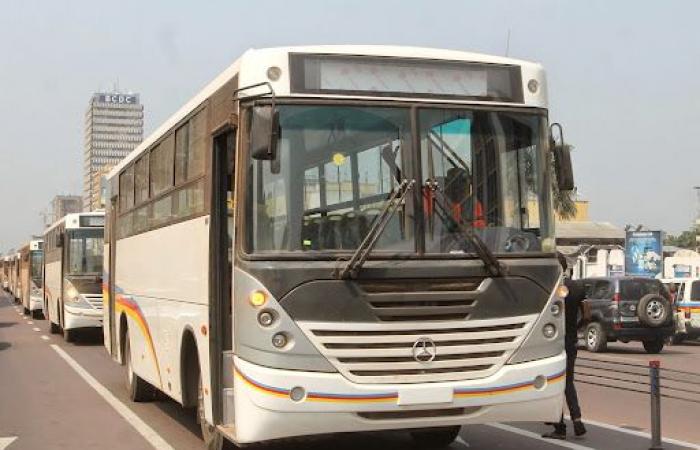 ¿Cuál es el impacto de la nueva tarifa del transporte público en Kinshasa?