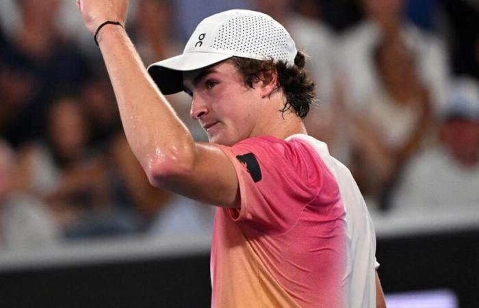 João Fonseca vence a Andrey Rublev y avanza a segunda ronda del Abierto de Australia