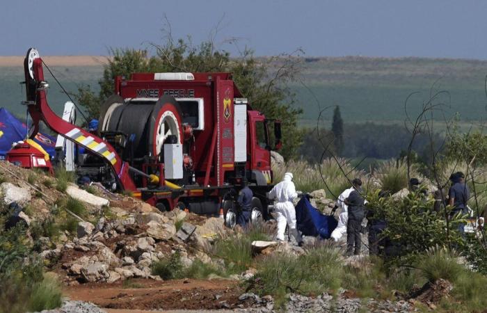 Decenas de cadáveres de inmigrantes ilegales encontrados en el fondo de una mina abandonada