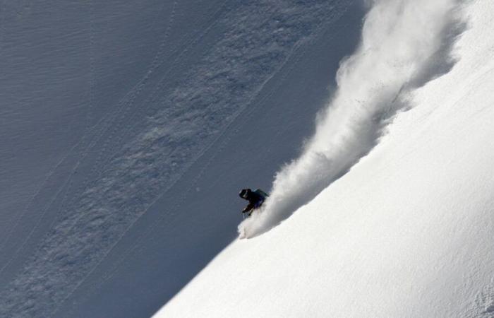 Una inglesa de 62 años muere en una pista de esquí de Les Arcs tras atropellar a un esquiador parado