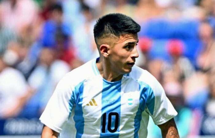 Thiago Almada conoció a sus futuros compañeros