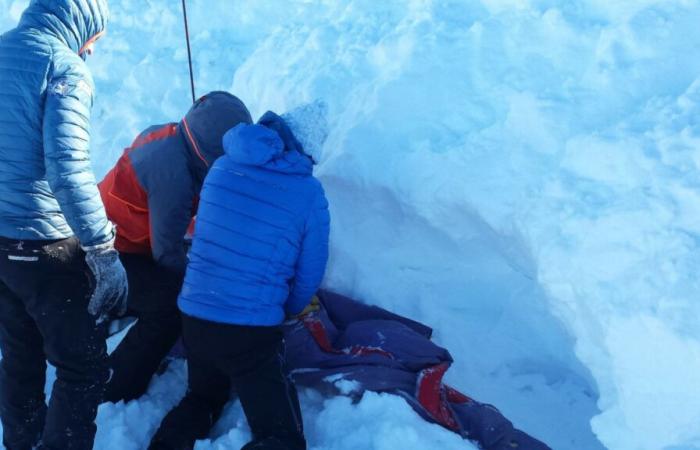 Dos días de formación en rescate de aludes para el público en general en Val d’Allos