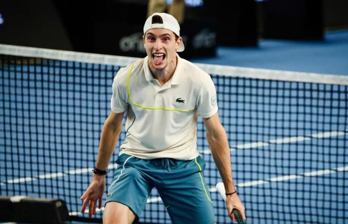 Humbert vence a Habib y se enfrenta a Fils en tercera ronda del Abierto de Australia