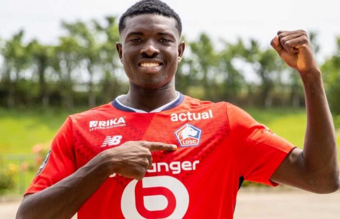 LOSC formaliza la llegada de Stéphane Aris Noumbissie