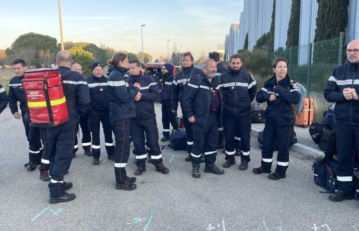 Bomberos del GARD que regresan de Mayotte