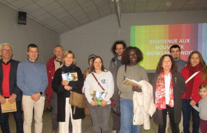 Monflanquín. Los nuevos habitantes de la bastida, homenajeados durante los saludos