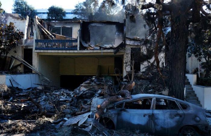 “Vi el cerro arder en llamas en menos de diez minutos, las casas quedaron pulverizadas por todos lados, pero salvé mi casa”