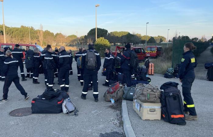 Bomberos del GARD que regresan de Mayotte