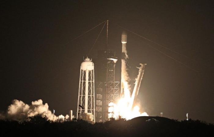 El cohete Falcon 9 despega con éxito desde Florida