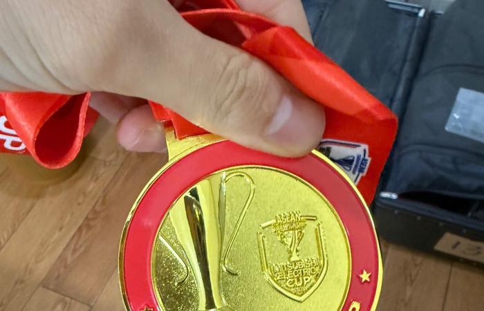 ¿Tien Linh subastará la medalla de oro ‘única’ en la Copa AFF 2024?