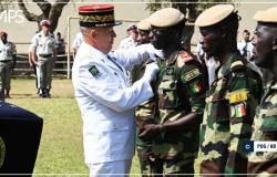 SENEGAL-FRANCIA-EJÉRCITO / Certificados de paracaidista otorgados a 59 soldados senegaleses – agencia de prensa senegalesa