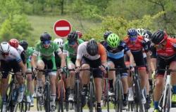 104 corredores en el gran premio ciclista de Lalbenque