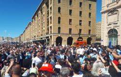 El OM y el fútbol omnipresentes durante el primer día de la llama olímpica en Marsella
