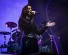 Simone Simons de Epica se lanza en solitario con su álbum debut, Vermillion