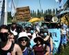 Miles de opositores a un proyecto de “megacuencas” en Puy-de-Dôme