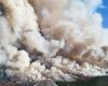 Columbia Británica | Fort Nelson amenazado por un violento incendio forestal y nuevas evacuaciones