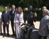 Inaugurada en París una escultura multicultural, símbolo de los Juegos