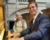 Profesor de música en una universidad, también es organista de la catedral de Sées.