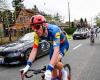 Tour de Francia 2024. El ciclista belga Tim Declercq orina en la caravana de espectadores