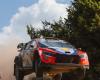 Neuville
      lidera
      y
      Ogier
      es
      tercero
      en
      el
      Rally
      de
      Grecia