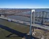 Paciencia en el puente de Quebec