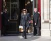 Victoria Beckham sigue rodeada de su familia para su desfile parisino, Harper ha crecido