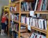 Sonrisas y libros en la venta excepcional del Capítulo 2, en Fleury-les-Aubrais