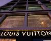 Lastrada por el deterioro de la demanda en China, LVMH se desploma en Bolsa