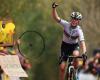 ¡Ahí está su sonrisa otra vez! La dominante Fem van Empel se corona reina del Koppenberg