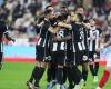 Angers lidera al Mónaco al descanso