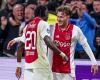 Mika Godts decide el emocionante partido holandés contra el PSV a favor del Ajax