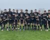 Estos jóvenes vinieron de toda Francia e incluso de Canadá para entrenar en Névez con los profesionales del fútbol.