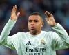 Fútbol: Según Benzema, “Mbappé no es un delantero centro”