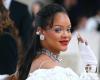 cómo Rihanna quiere “colarse en las encuestas” con el pasaporte de su hijo