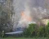 País de Montbéliard. Un hangar afectado por un violento incendio en Mathay