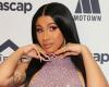 Cardi B mantiene a los fanáticos adivinando el nombre de su hija recién nacida