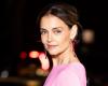 Una vez más, Katie Holmes demuestra su sentido del estilo con un look colorido