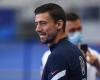 Lenglet con los ‘bleus’ como capitán