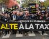 La industria hípica muestra su enfado en las calles de París