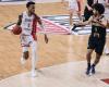 Inicio de un reñido partido entre Limoges y Cholet Basket en Beaublanc