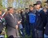 El ministro habla con los cadetes de la gendarmería del Alto Marne.