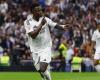 El espectáculo de Vinicius relanza al Real Madrid, a pesar de un Mbappé demasiado discreto